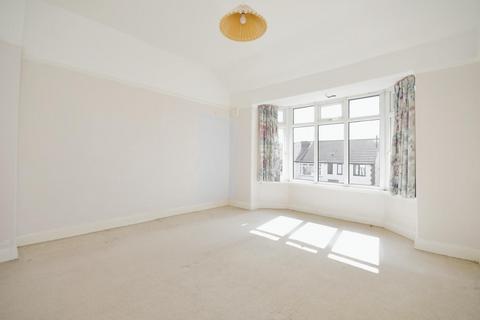 66 Crawshaw Grove, Sheffield, S8 7EB