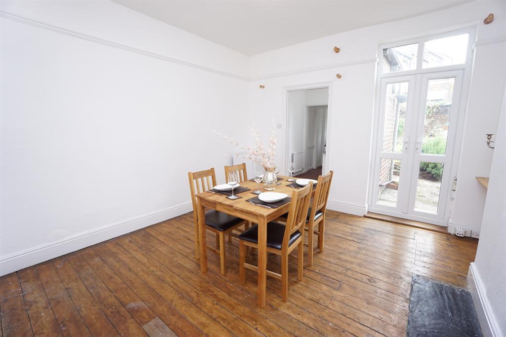 Ellesmere Road North, Pitsmoor, Sheffield 3 bed terraced house £750