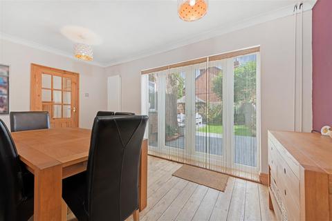 4 bedroom detached house for sale, Church Road, Ascot