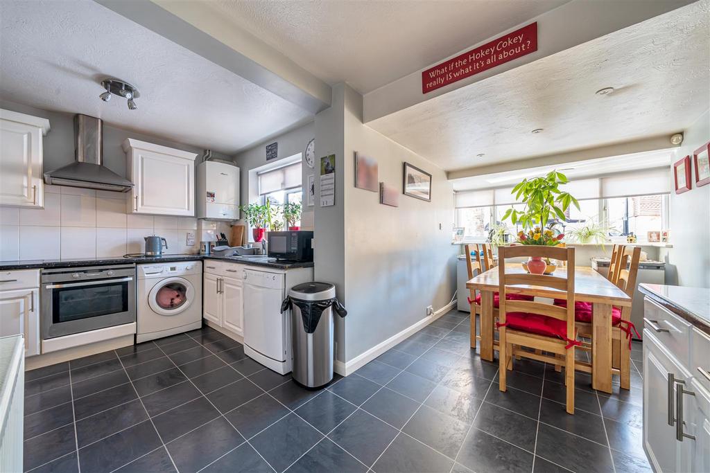 949751 (4).jpg