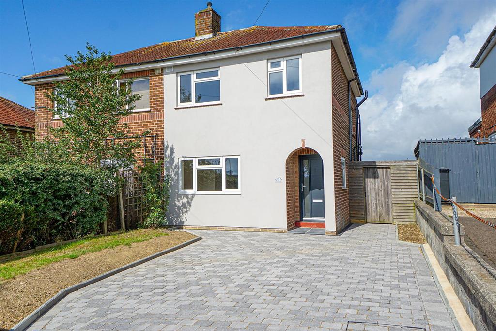 Parker Road, Hastings 3 bed semidetached house £350,000