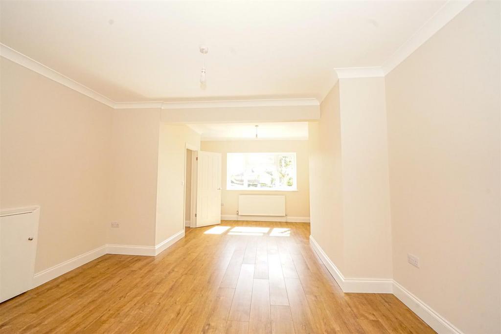 Parker Road, Hastings 3 bed semidetached house for sale £350,000