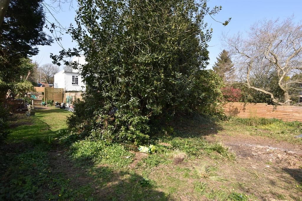 Side garden