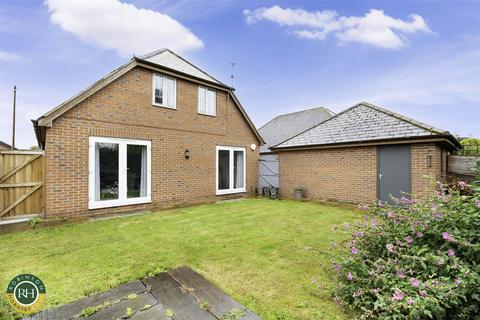 3 Mosscroft Way, Hatfield, Doncaster, DN7 6BN