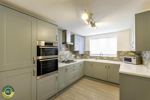 3 Mosscroft Way, Hatfield, Doncaster, DN7 6BN