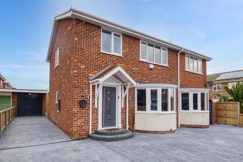 5 bedroom detached house for sale, Kingfisher Court, HERNE BAY, CT6