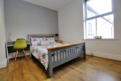 1 bedroom in a house share to rent, 130 Monks Road, Lincoln, Lincolnshire, LN2 5PH, United Kingdom