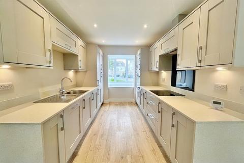 4 bedroom detached house for sale - Weymouth