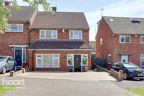 18 Broseley Road, Romford, RM3 9BD