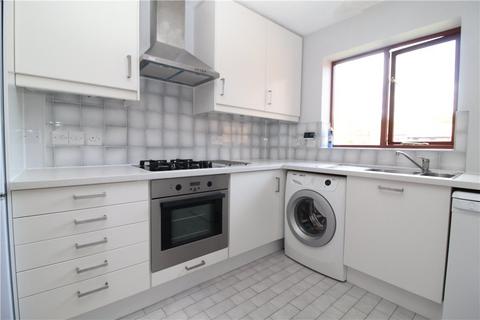 2 bedroom maisonette to rent, Campion Close, Croydon, CR0