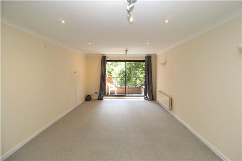 2 bedroom maisonette to rent, Campion Close, Croydon, CR0