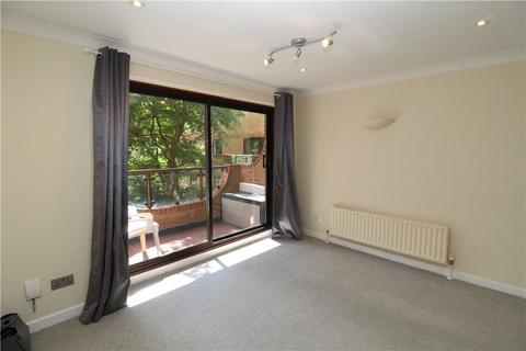 2 bedroom maisonette to rent, Campion Close, Croydon, CR0