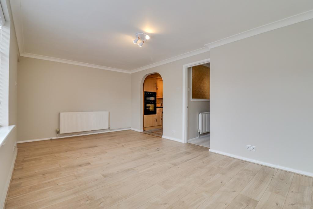 Edwina Close, Bitterne 2 bed £1,000 pcm (£231 pw)