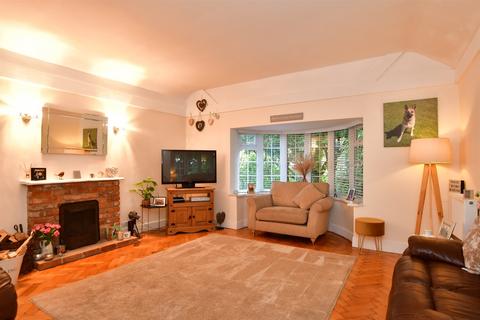 Southdown Lodge Old Drive, Polegate, BN26 5HE