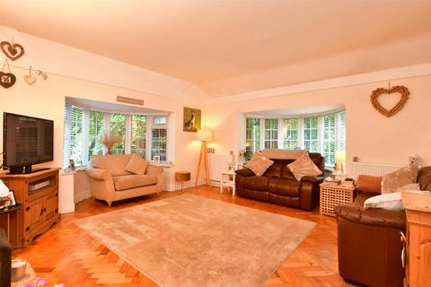 Southdown Lodge Old Drive, Polegate, BN26 5HE