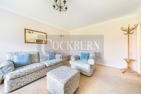 15 Brentwood Close, London, SE9 2DT