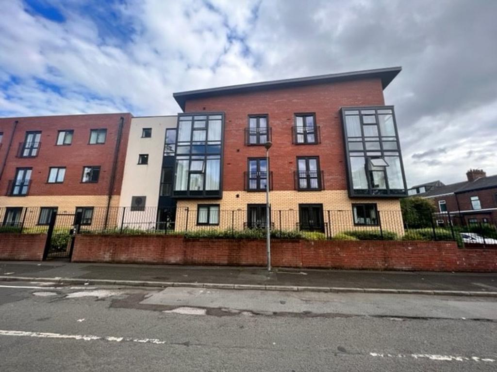 Lower Broughton Road, Salford, M7 3 bed apartment £230,000