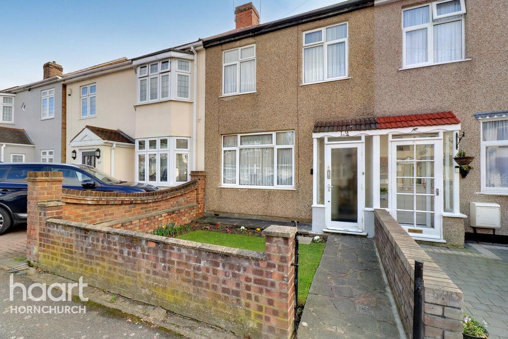 Stafford Avenue, Hornchurch 3 bed terraced house for sale £360,000