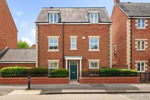 4 bedroom detached house for sale - Pioneer Road, Swindon SN25