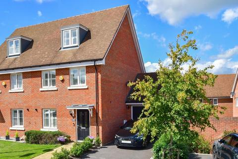 3 bedroom semi-detached house for sale, High Beeches, Faygate, Horsham, West Sussex