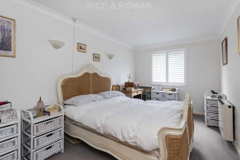 1 bedroom retirement property for sale, Green Lane, Windsor SL4