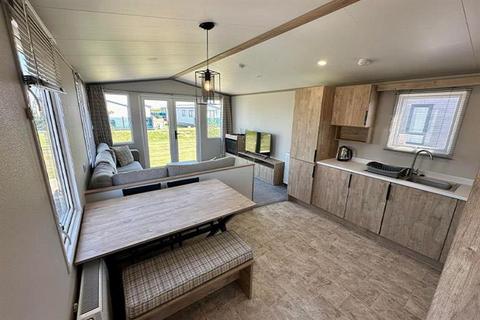 3 bedroom lodge for sale, Mill Rythe Coastal Village Hayling Island, Hampshire PO11