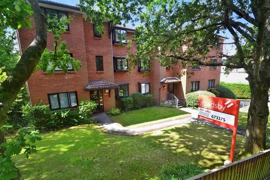 Ashley Cross 2 bed flat for sale £230,000