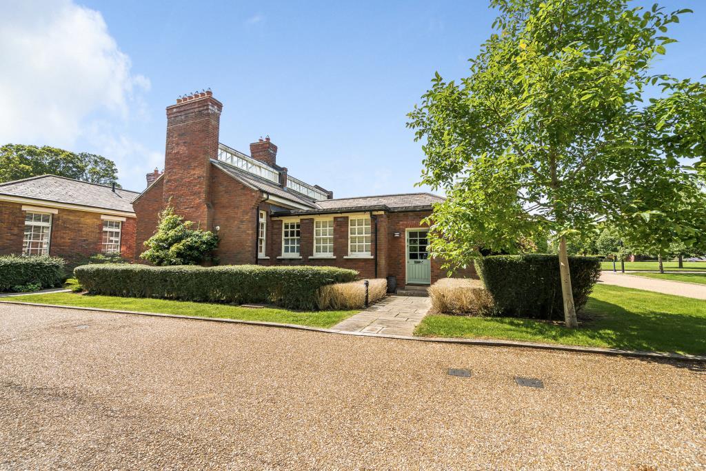 The Garden Quarter, Bicester, Oxfordshire, OX27 1 bed bungalow for sale £220,000
