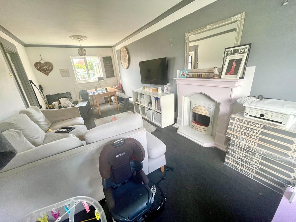 Sewall Highway, Wyken, Coventry, CV2 3 bed terraced house for sale £