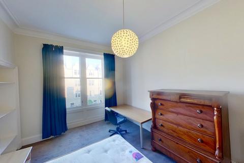 4 bedroom terraced house to rent, Marchmont Road, Edinburgh, EH9