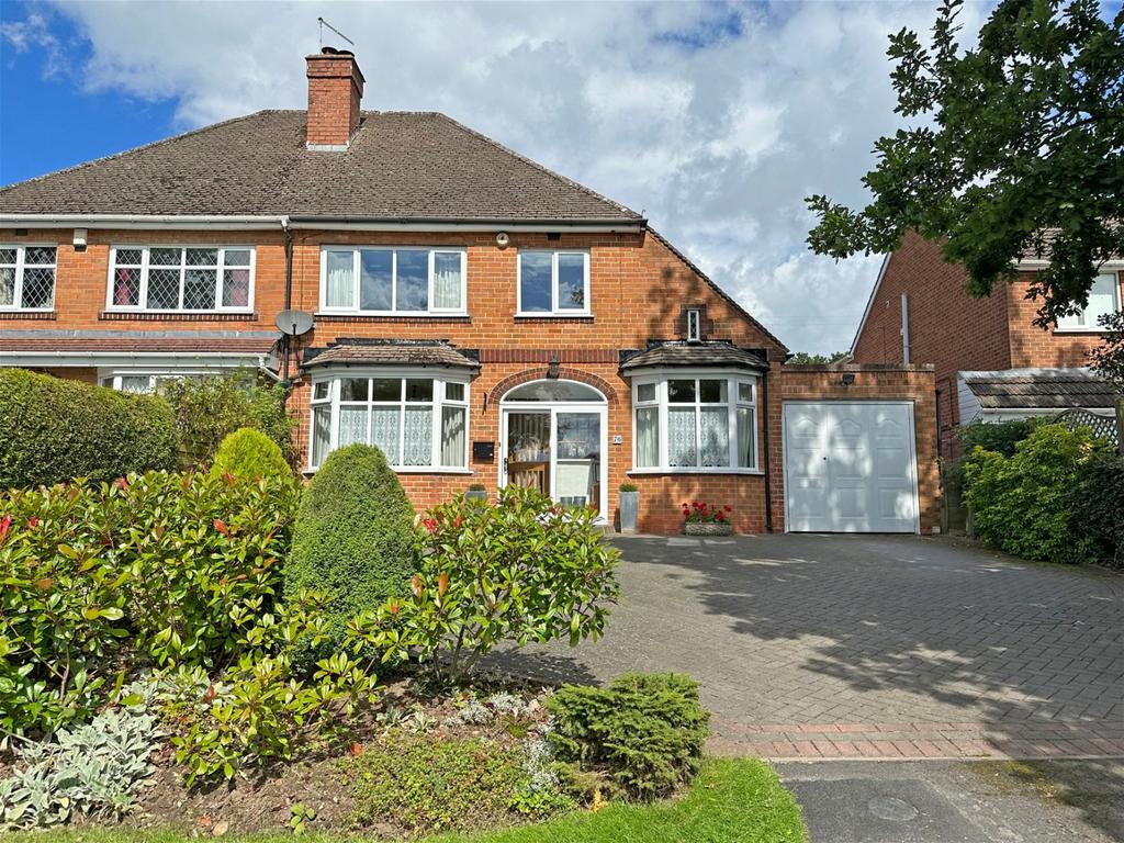 Dark Lane, Hollywood, B47 5BT 3 bed semidetached house for sale £430,000