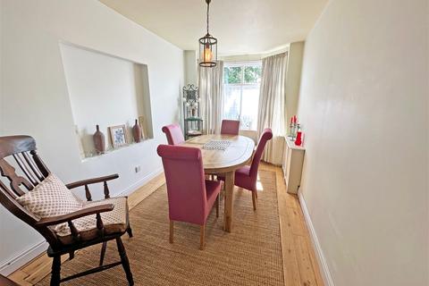 76 Dark Lane, Hollywood, Birmingham, B47 5BT