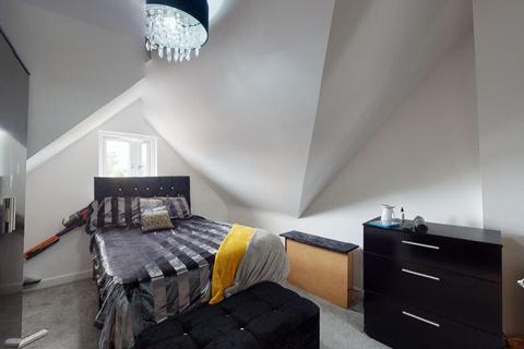 Flat 8, Warren Court Park View, Sturry, Canterbury, CT2 0NW