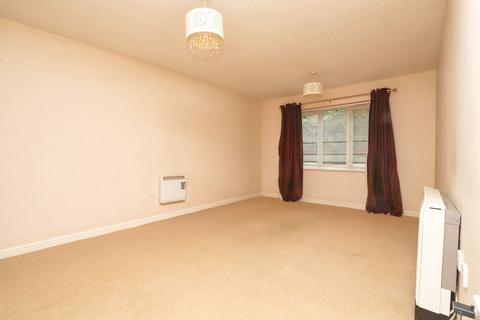 2 bedroom ground floor flat for sale, Townsgate Way, Irlam, M44