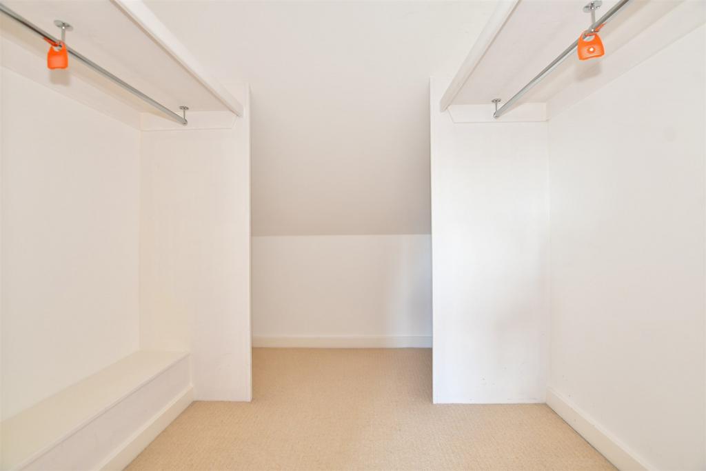 Walk-In Wardrobe