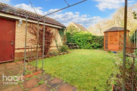 3 bedroom semi-detached house for sale, Coltsfoot Way, Thetford