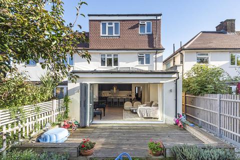 20 Whittell Gardens, London, SE26 4LN