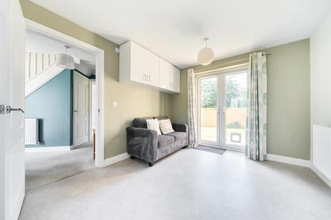 12 Guild Close, Witney, OX28 5DL