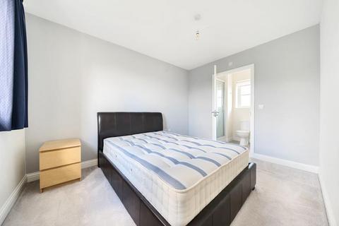 12 Guild Close, Witney, OX28 5DL