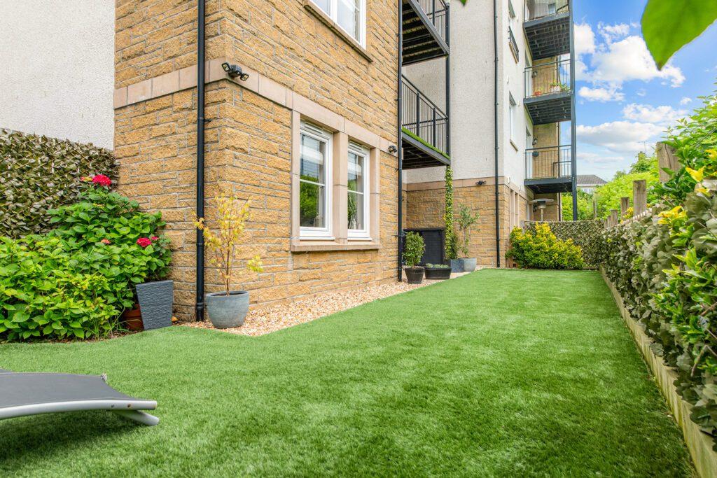 Maurice Wynd, Dunblane, FK15 2 bed apartment £250,000
