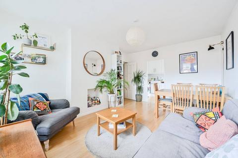 2 bedroom flat for sale, Chilton Grove, Deptford, London, SE8