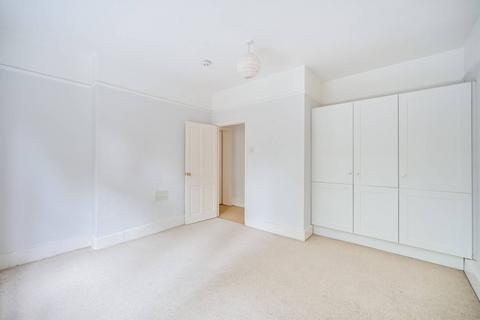 Rear Basement Flat, 4 Riverdale Road, Twickenham, TW1 2BS