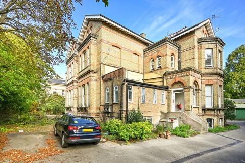 Rear Basement Flat, 4 Riverdale Road, Twickenham, TW1 2BS