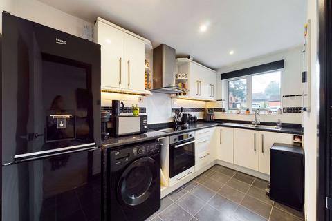 42 Dudley Close, Whitehill, Bordon, GU35 9PY