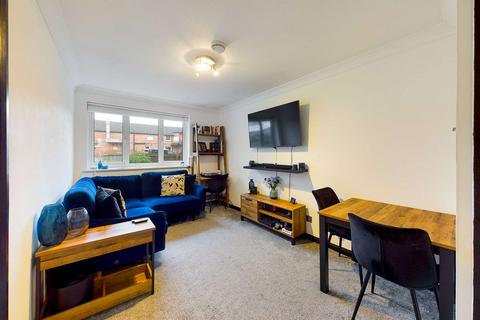 42 Dudley Close, Whitehill, Bordon, GU35 9PY