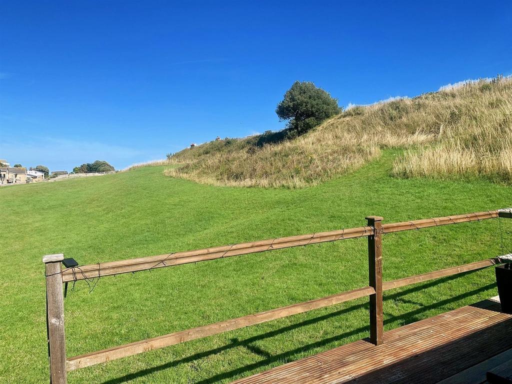 Madeira Road, Ventnor, Isle of Wight 2 bed park home for sale £130,000