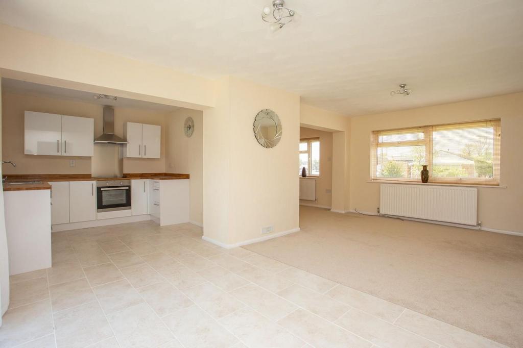 Radley Close, Broadstairs, CT10 4 bed detached house £599,995