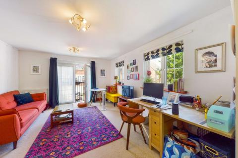 1 bedroom flat for sale, Hawthorn Way, Bordon GU35 0RJ