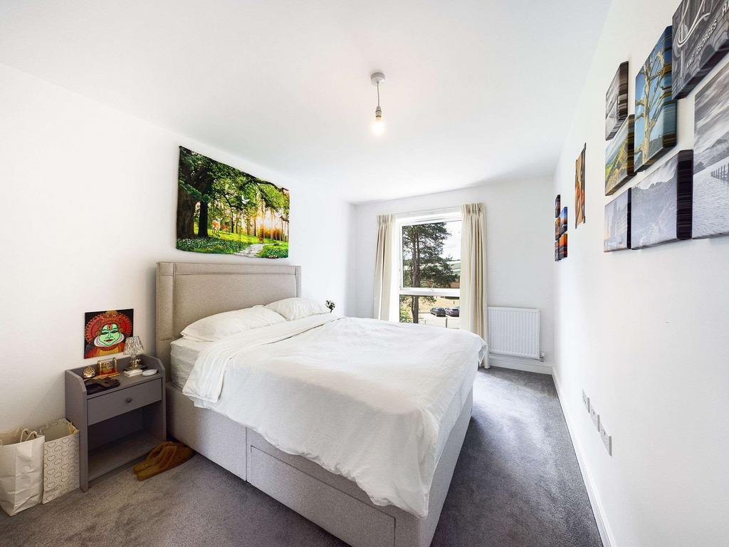 Bedroom 1 (Double)