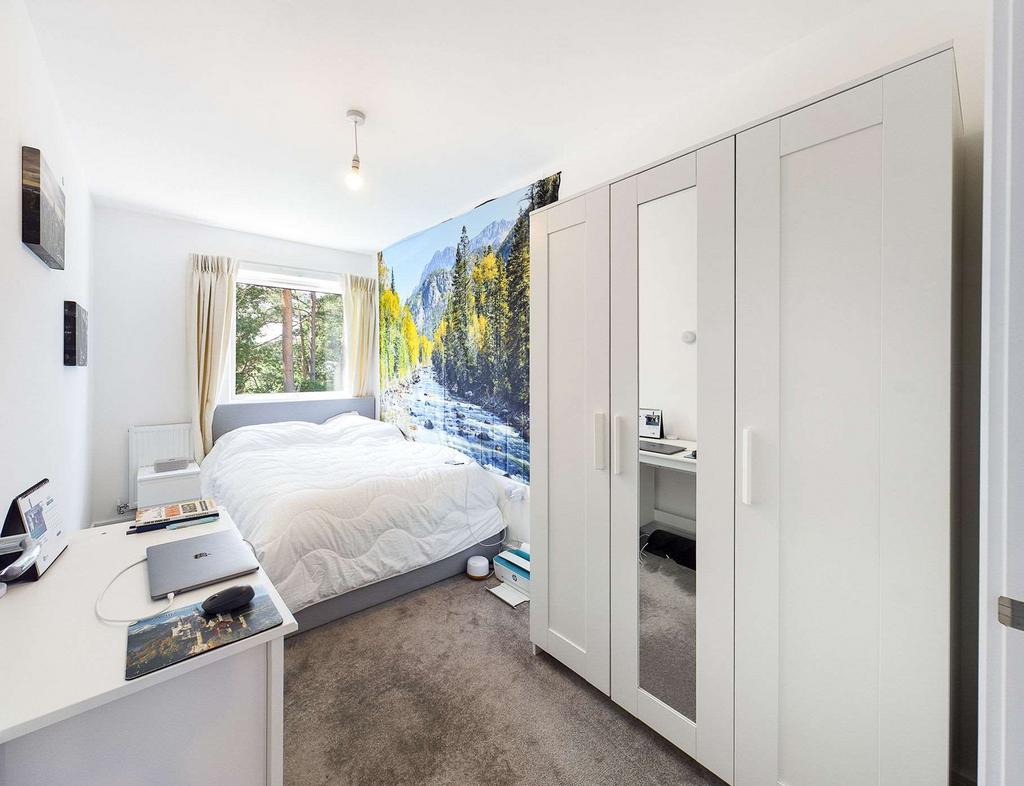Bedroom 2 (Double)